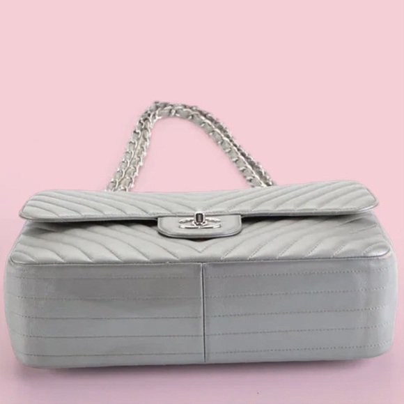 SOLD - Chanel Caviar Classic Jumbo Chevron Double Flap Bag - Picture 5 of 9